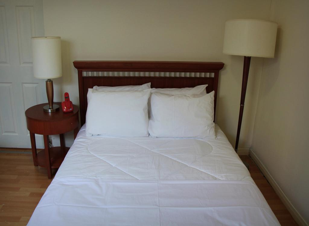 Toronto Central Hotel Экстерьер фото