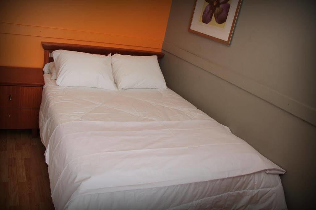 Toronto Central Hotel Экстерьер фото